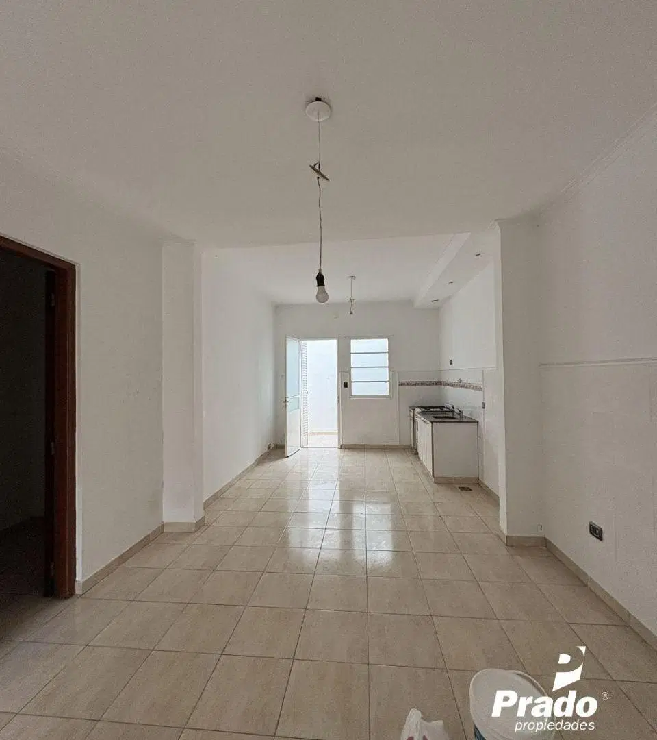 DEPTO 2 DORM CON PATIO - ZONA CENTRO LA PLATA 3