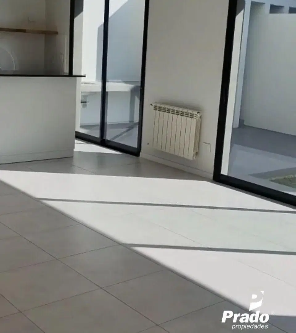 Complejo cerrado en Villa Castells - calle 7 y 503 1