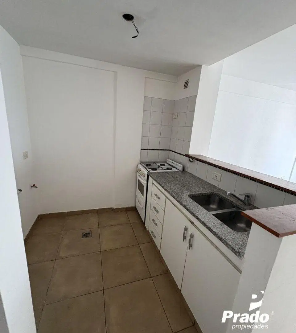 DPTO UN DORMITORIO CON BALCÓN 1