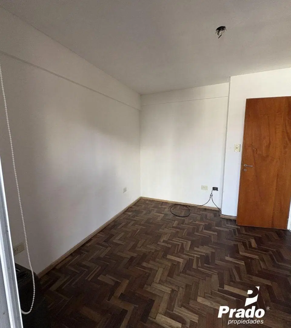 DPTO UN DORMITORIO CON BALCÓN 4