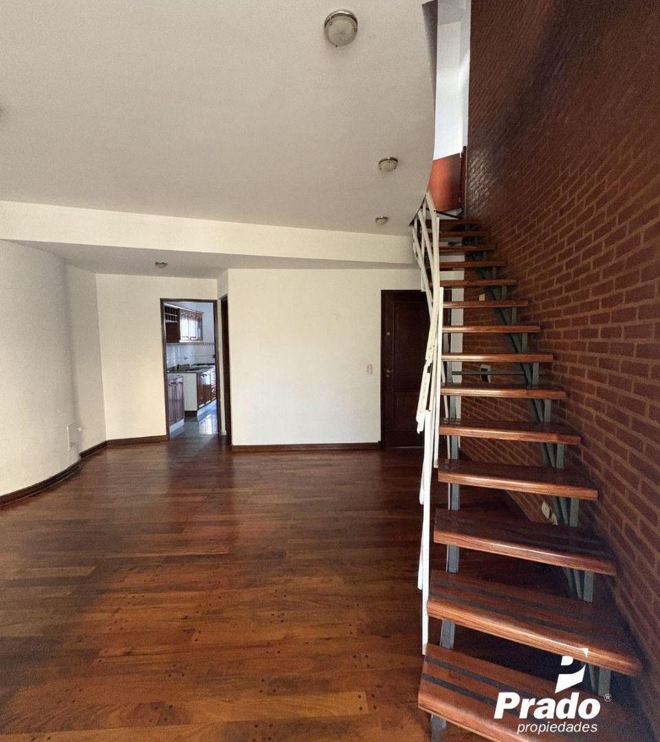 Foto de EXCLENTE DEPTO DE 2 DORM. ZONA CENTRO LA PLATA CON COCHERA, imagen 2