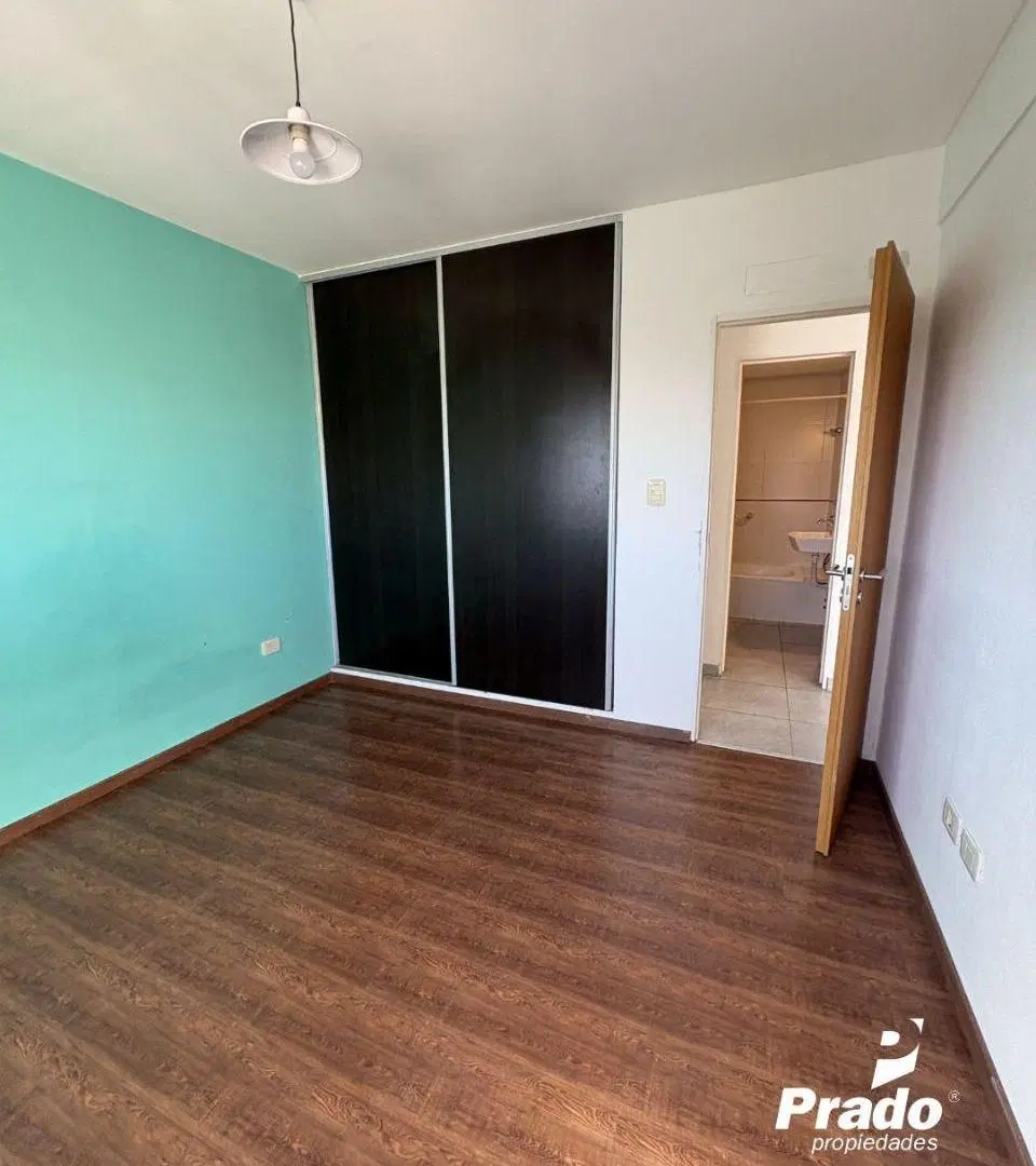 DPTO UN DORM MUY LUMINOSO CON BALÓN 8