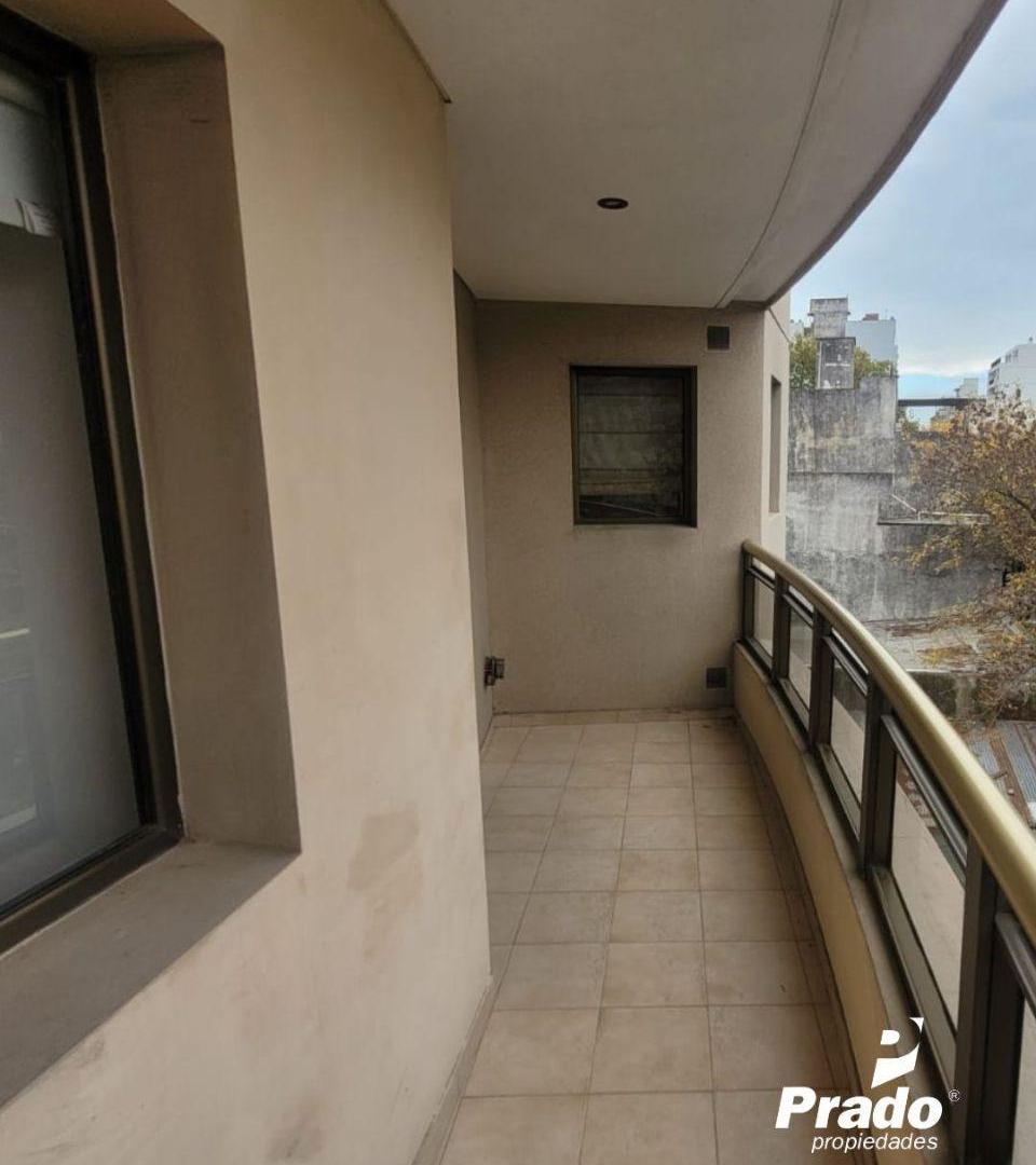 Foto de INCREIBLE SEMIPISO EN ALQUILER DOS DORM - ZONA CENTRO LA PLATA - A METROS DE PLAZA PASO, imagen 2