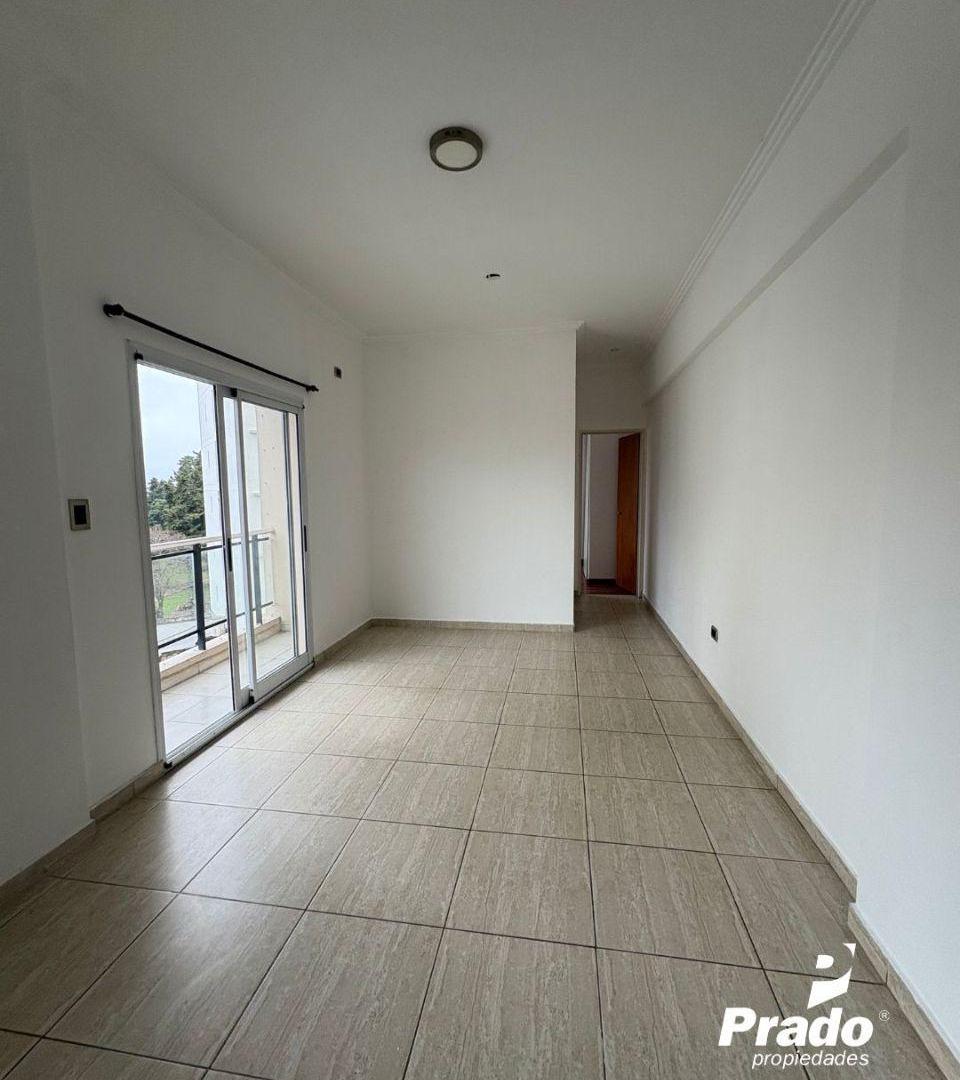 Foto de DEPARTAMENTO DE CATEGORIA ZONA CENTRO - 1 DORM CON BALCÓN, imagen 1