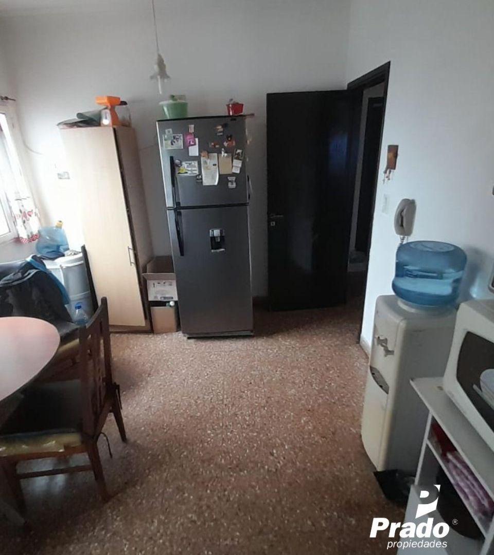Foto de VENTA EN CONJUNTO DE 3 UNIDADES FUNCIONALES: PH Y DOS LOCALES, imagen 2