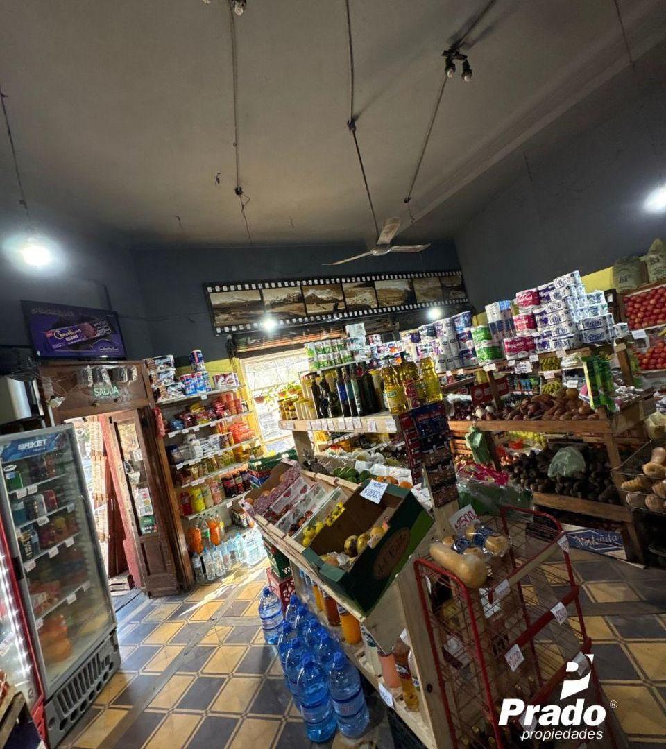 Foto de LOCAL COMERCIAL EN VENTA - UBICADO EN EXCELENTE ESQUINA, imagen 1