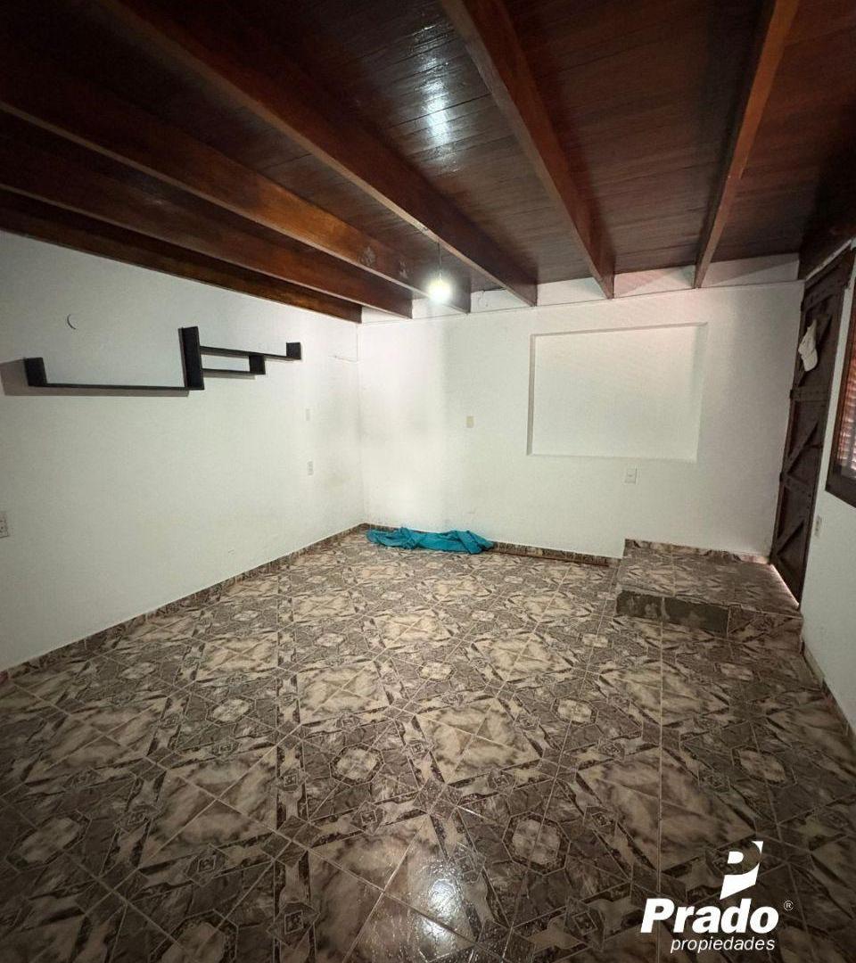Foto de CASA DE 10 HABITACIONES CON PATIO - ZONA PLAZA PASO, imagen 5
