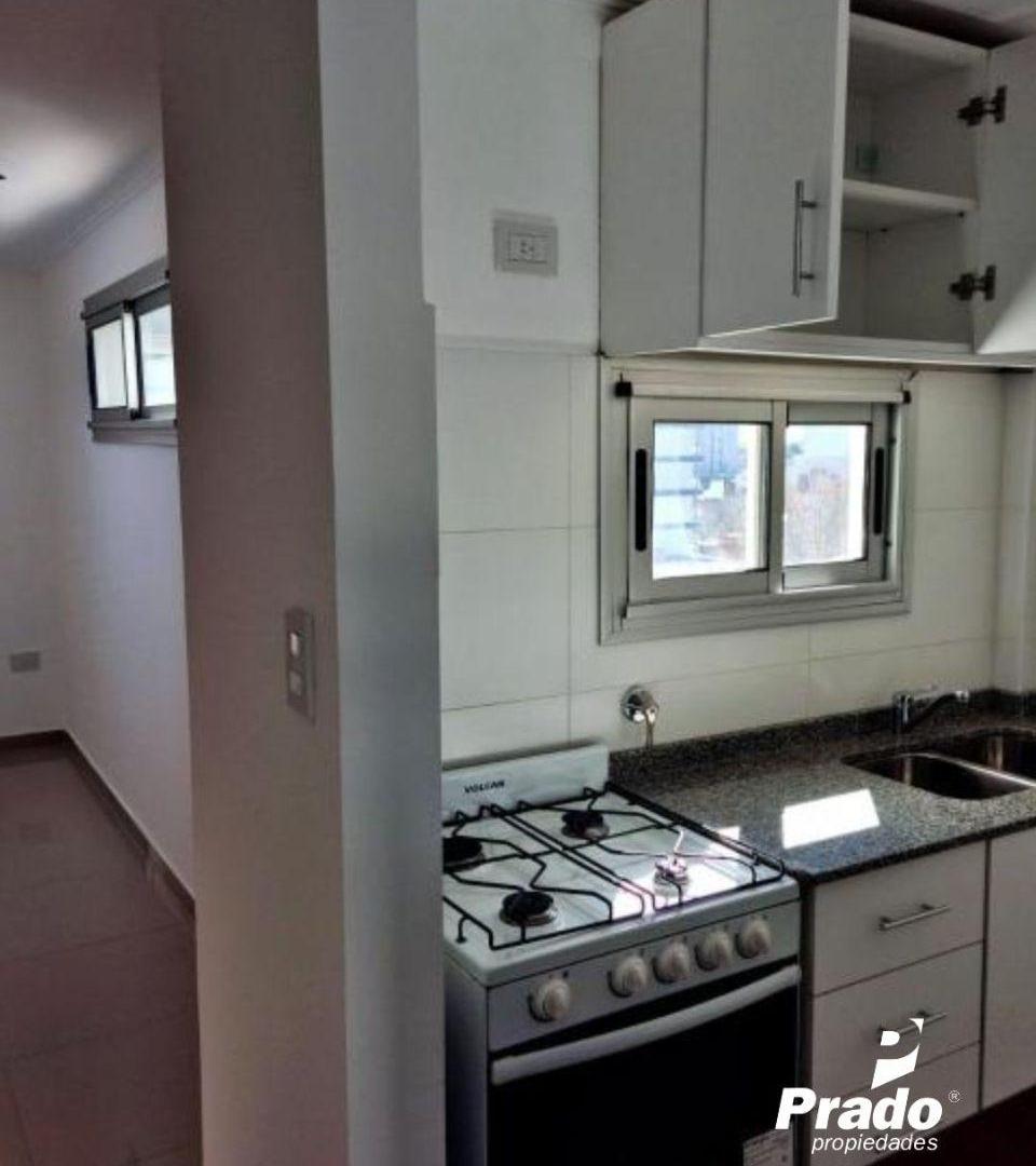 Foto de DEPTO 1 DORM - ZONA CENTRO - CON COCHERA, imagen 2