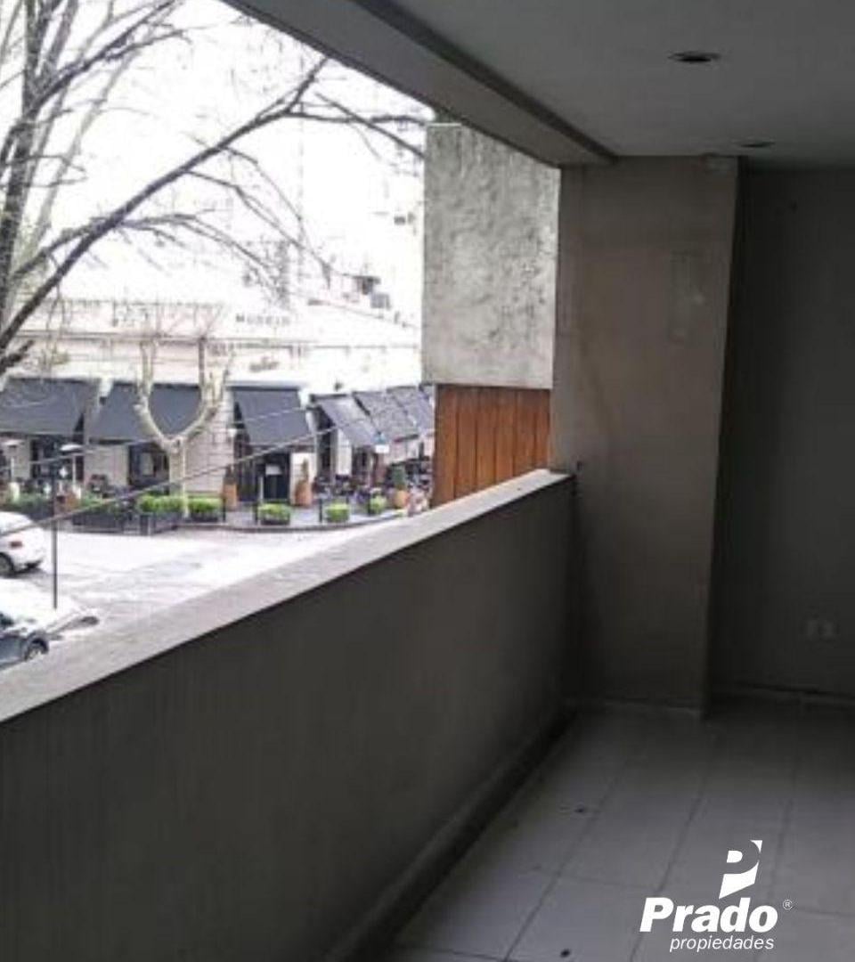 Foto de ALQUILER - ZONA CENTRO - 3 DORMITORIOS CON COCHERA, imagen 4