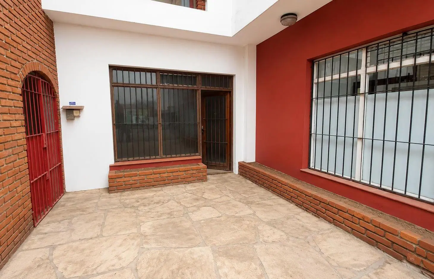 VENTA Av. Juan H Jara 2700 8
