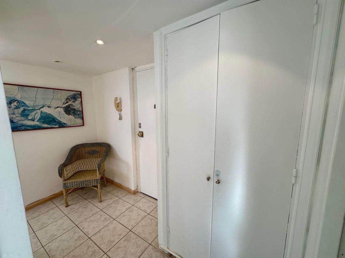 Foto de VENTA 2AMB c/dependencia 2100 10°, imagen 4