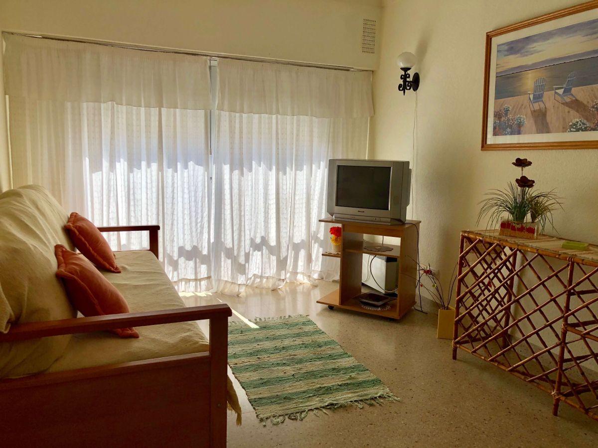 Foto de VENTA 2AMB Entre Rios 1800 7º, imagen 2