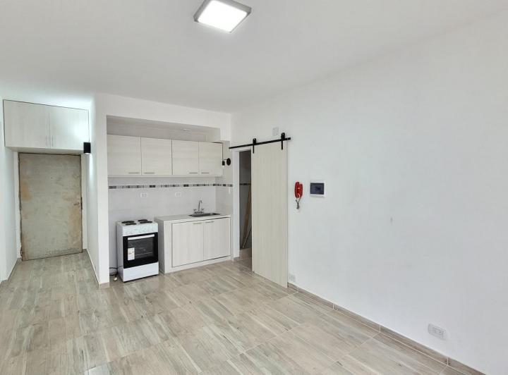 Departamento en alquiler en Versalles - No paga expensas! 2