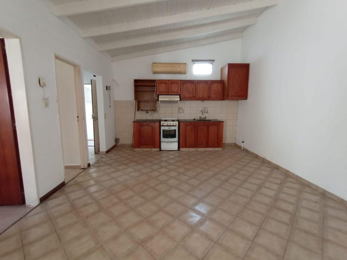 PH Interno de 2 Dormitorios en Alquiler – Luminoso, con Patio y Sin Expensas
