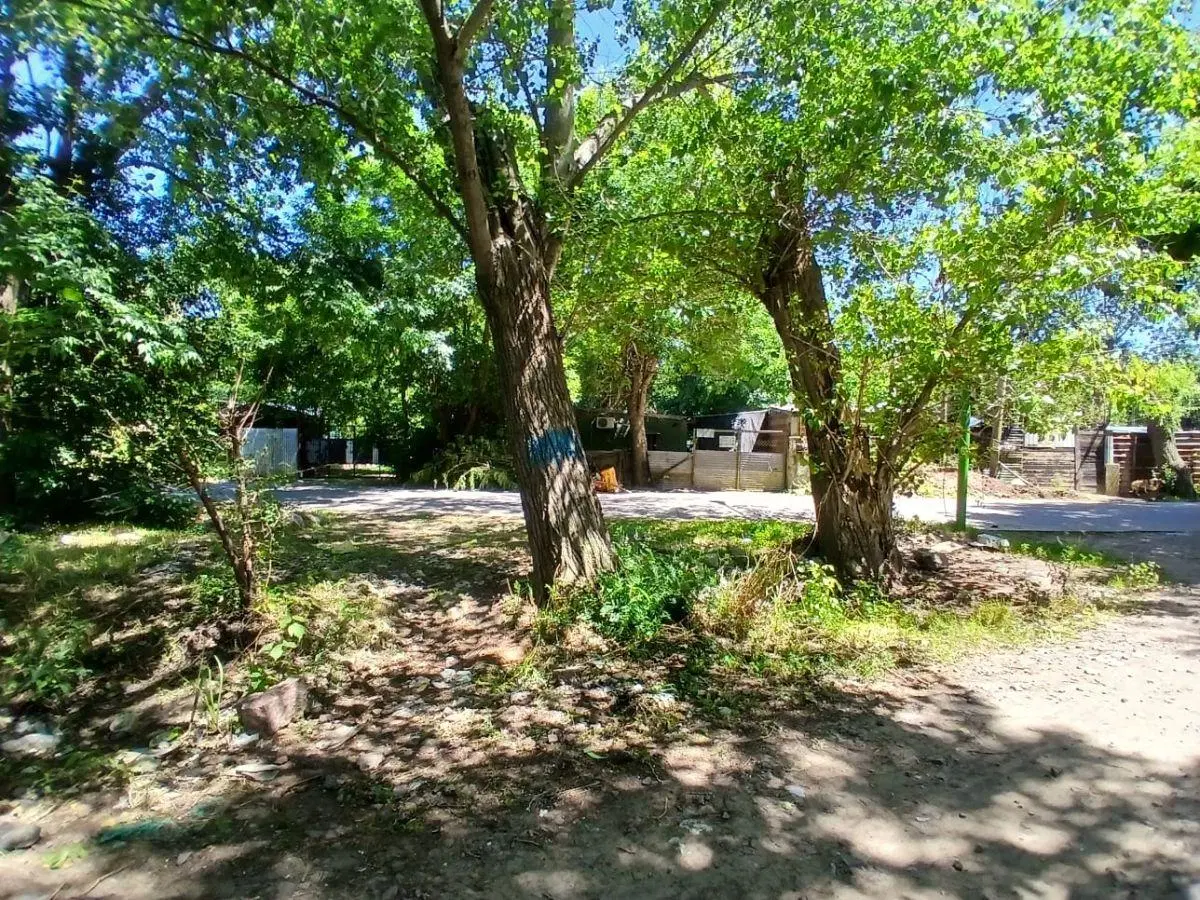 Lote en venta a metros del río � ideal vivienda permanente o de fin de semana 2
