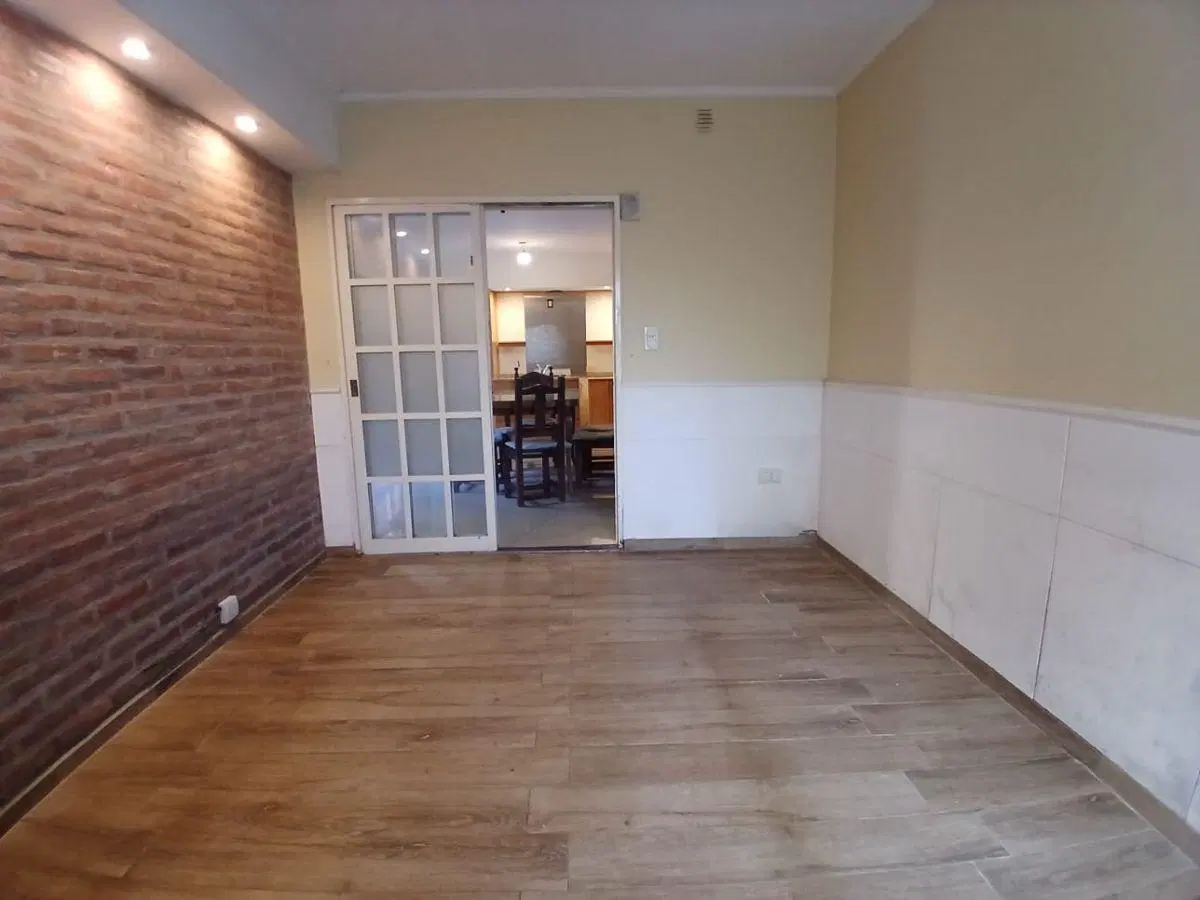 Departamento tipo PH de 3 dormitorios en alquiler | Patio, sin expensas y excelente ubicación 1