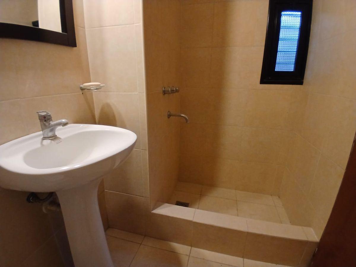 Foto de Oficina / Local en Alquiler – Planta Baja al Frente - 20 entre 36 y 37, imagen 5