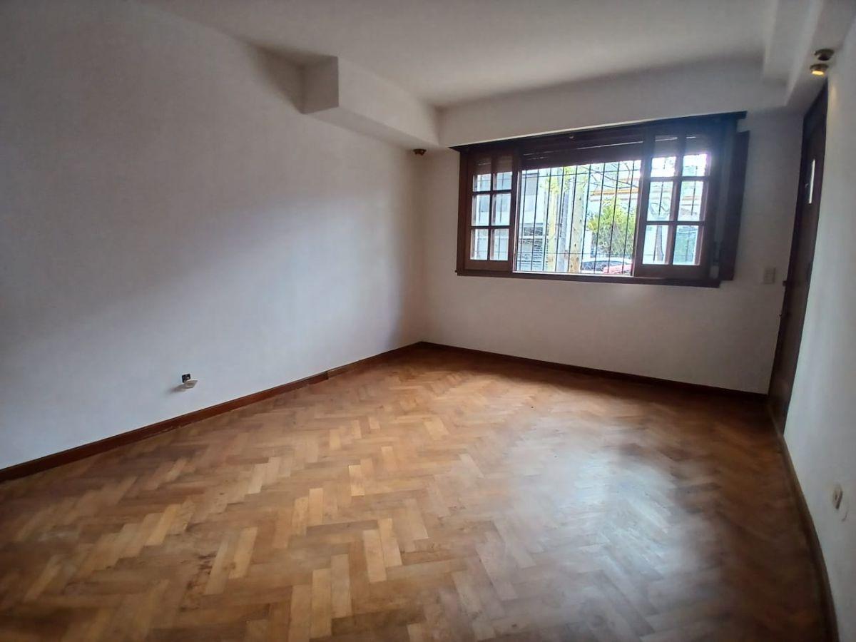 Foto de PH TIPO CASA EN ALQUILER – 2 DORMITORIOS Y PATIO, en 56 entre 17 y 18, imagen 2