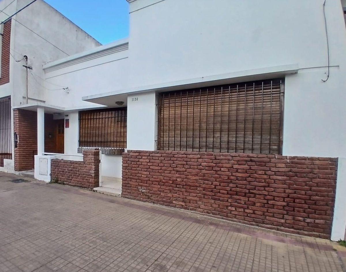 Foto de PH TIPO CASA EN ALQUILER – 2 DORMITORIOS Y PATIO, en 56 entre 17 y 18, imagen 1