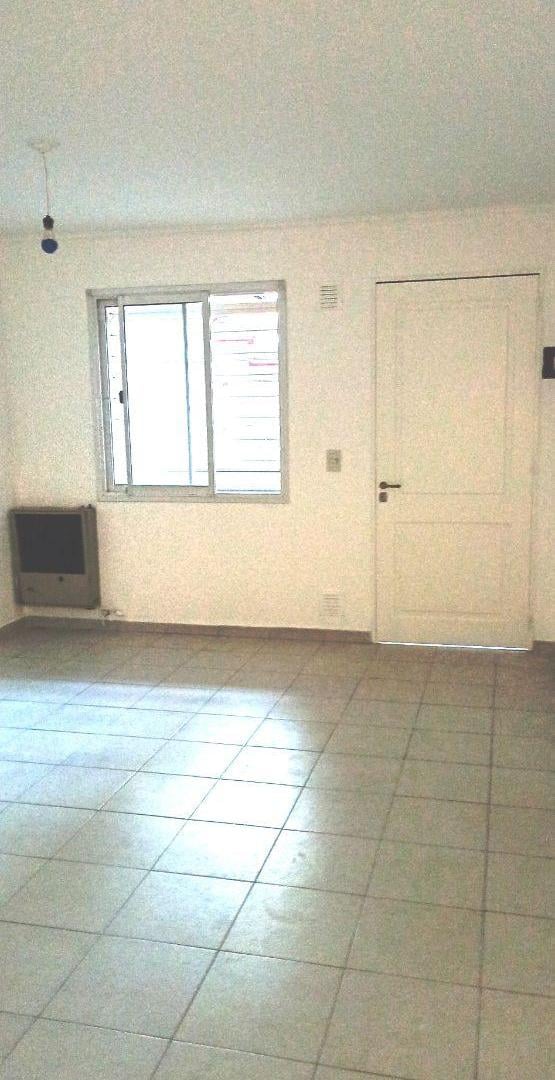 Foto de Oportunidad estudiante!! Dpto 1 dorm. a mts de Cañada, imagen 1