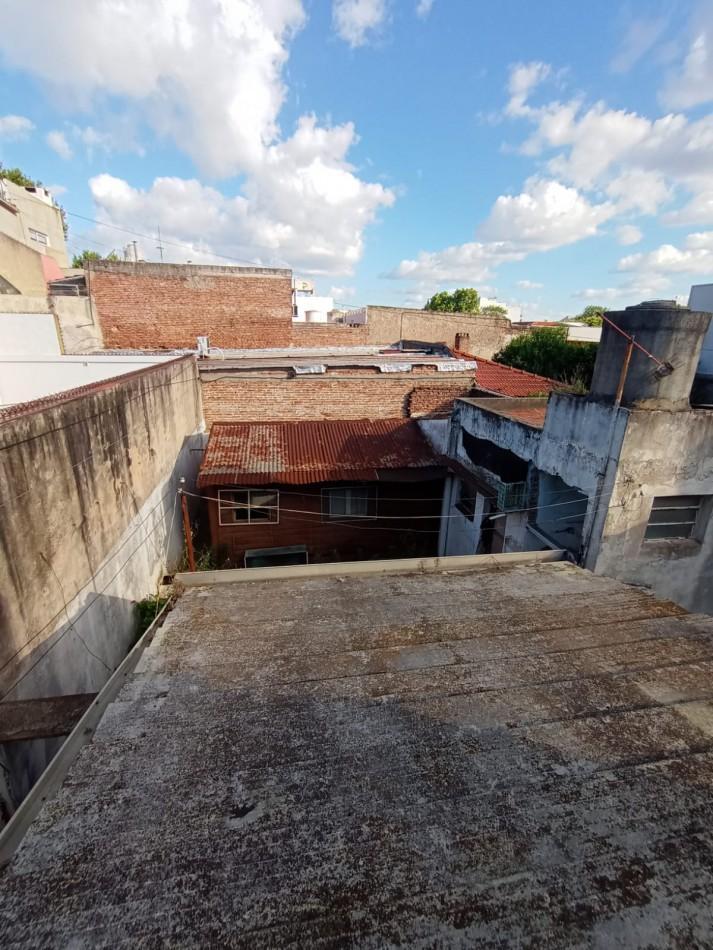 Venta Casa S/ Lote 8.66x21, Villa Lugano 1