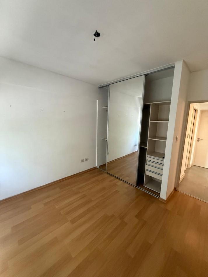 Venta Retasada, Departamento 3 Ambientes, con Dos Cocheras, Villa Luro Caba. a m del Boulevard 3