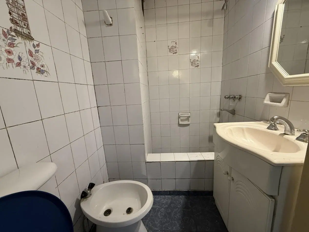 Venta departamento de 4 ambientes, Villa Lugano 5