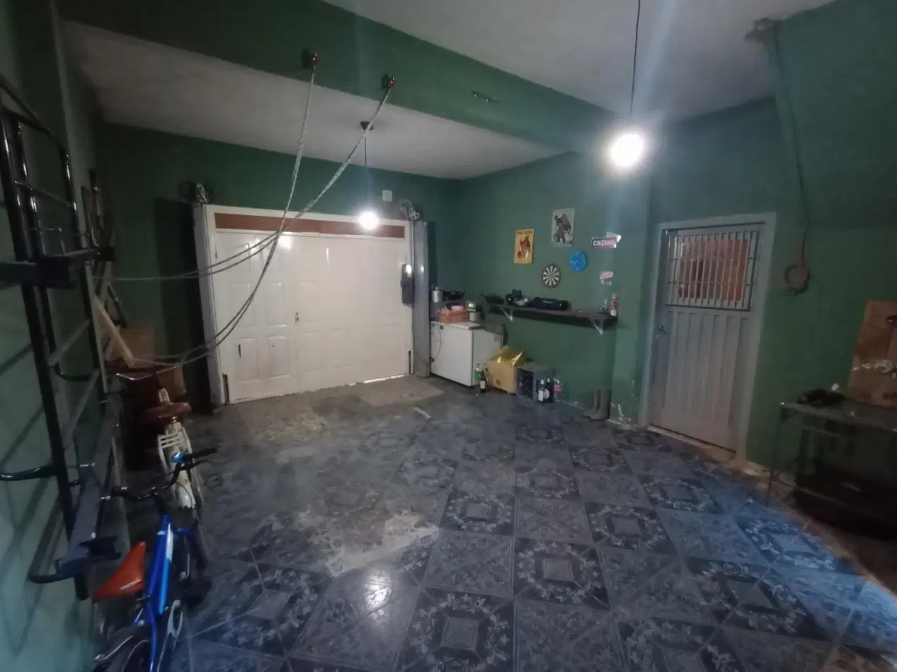 Venta casa de dos plantas Ing. Budge 2