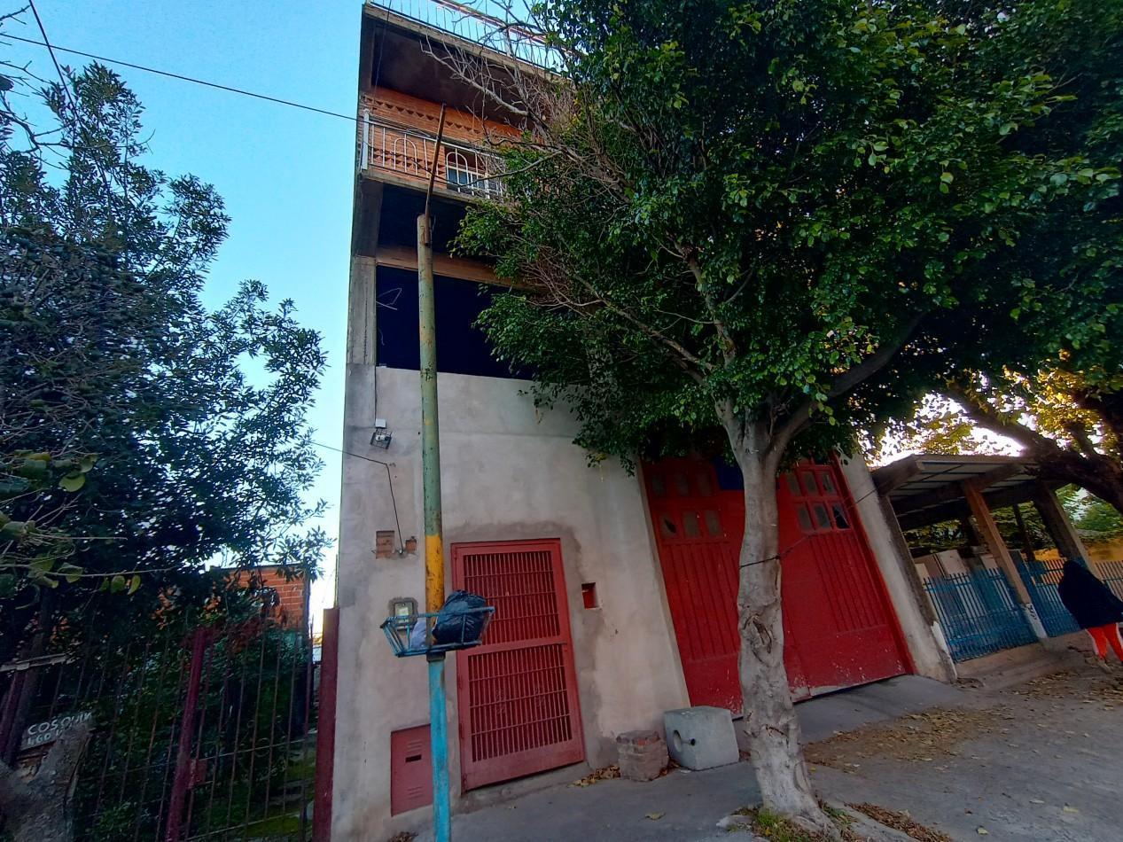 Venta de galpon con dos viviendas, inmueble en block, Ing. Budge