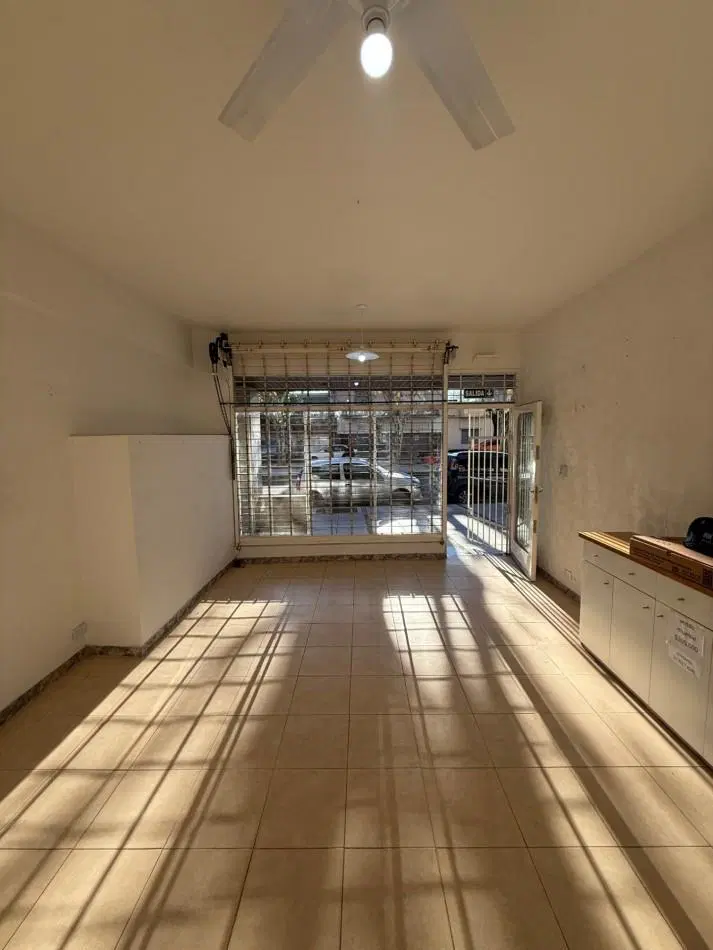 Venta local comercial, Villa Lugano 3
