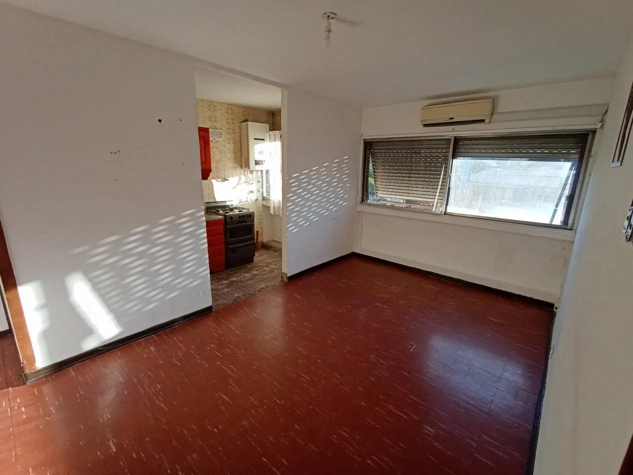 ALQUILER DEPARTAMENTO DE TRES AMBIENTES LUGANO 1Y2 4