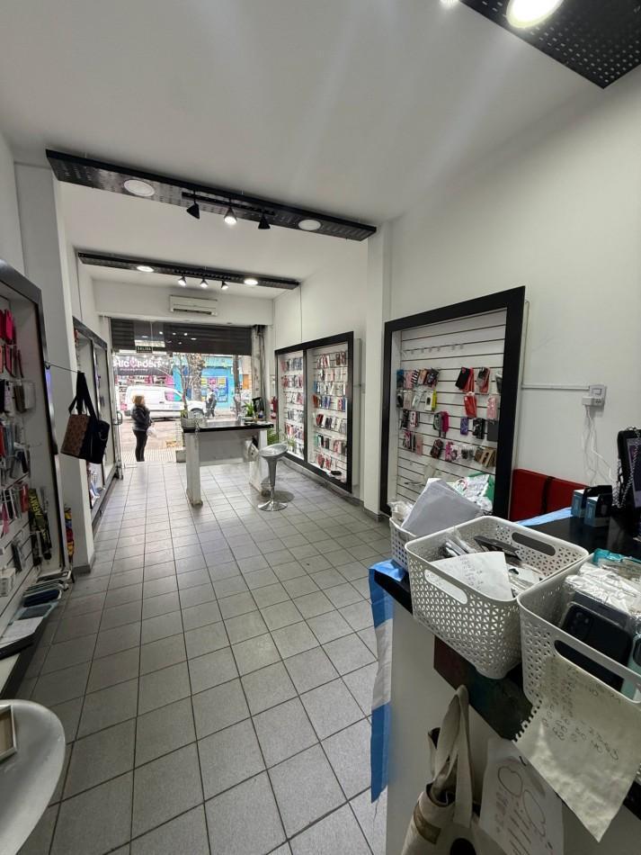 Foto de Alquiler local comercial, sobre Chilavert, Villa Lugano, imagen 4