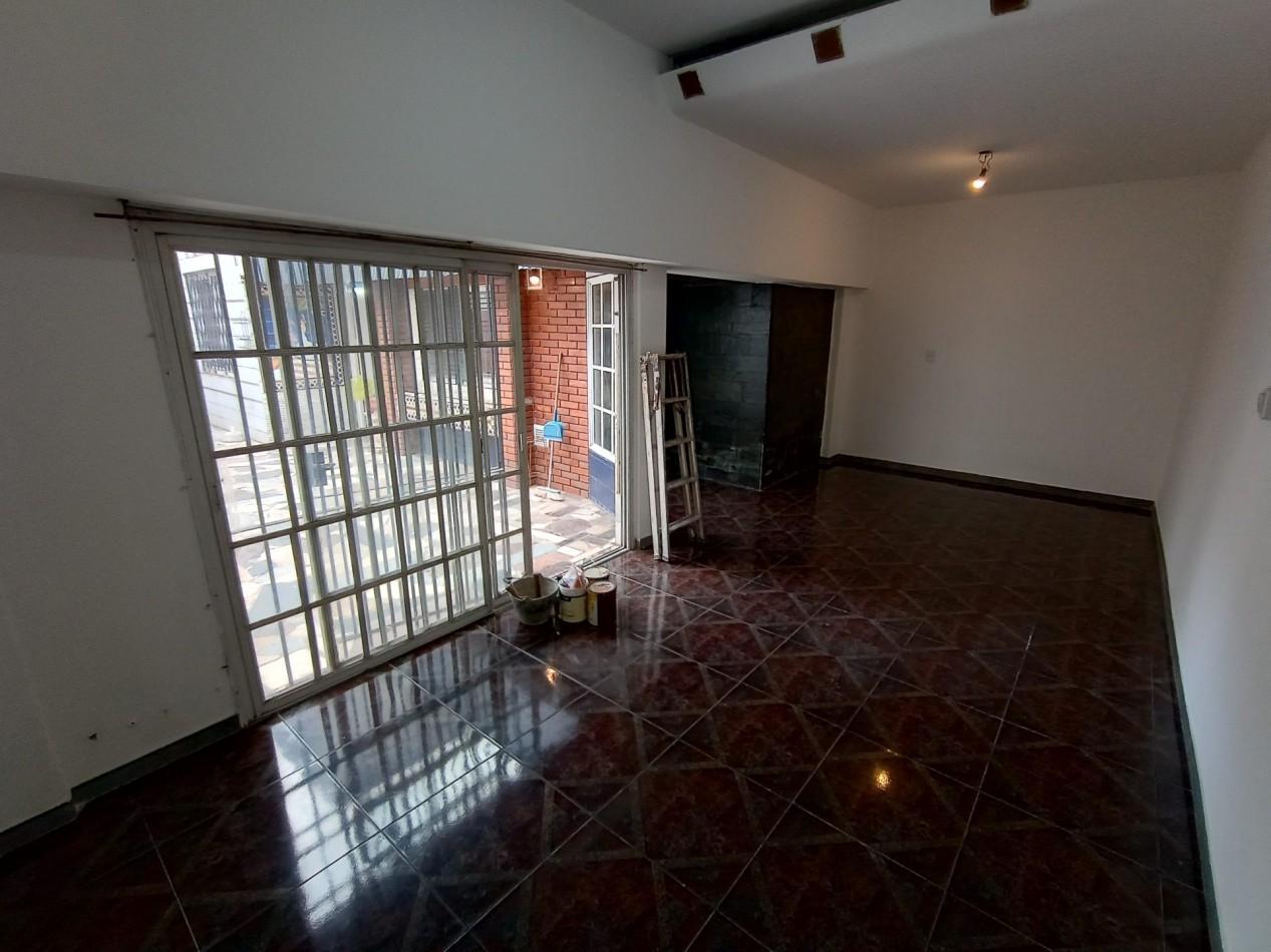 Foto de Alquiler PH 2 ambientes con patio, Villa Lugano., imagen 4