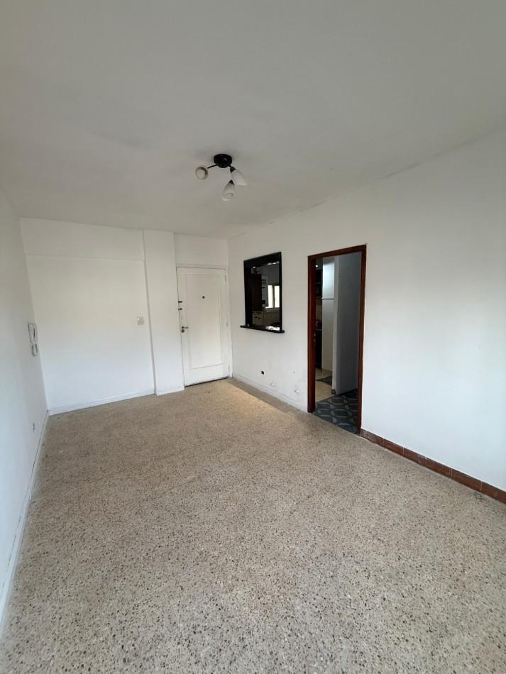Foto de Alquiler departamento 3 ambientes, Mataderos, imagen 2
