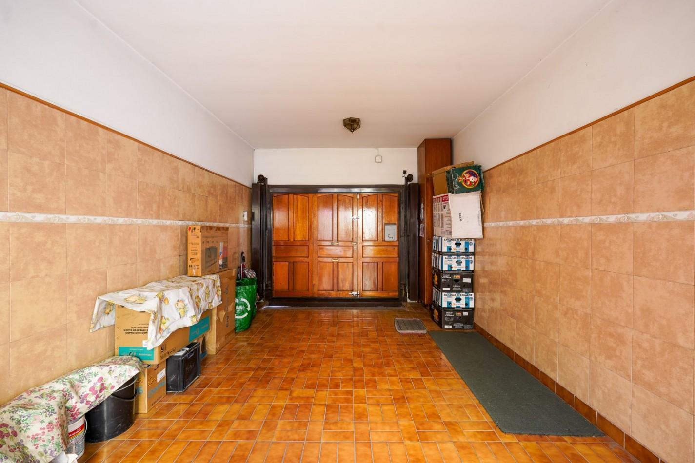 Foto de Venta PH 4 ambientes con quincho y cochera, Villa Lugano, imagen 3