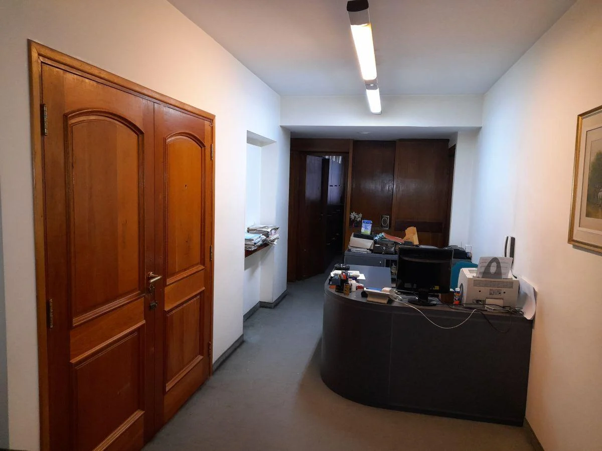 Foto de Excelente Piso de Oficinas, 150 m², Ideal Escribanía/estudio, imagen 2