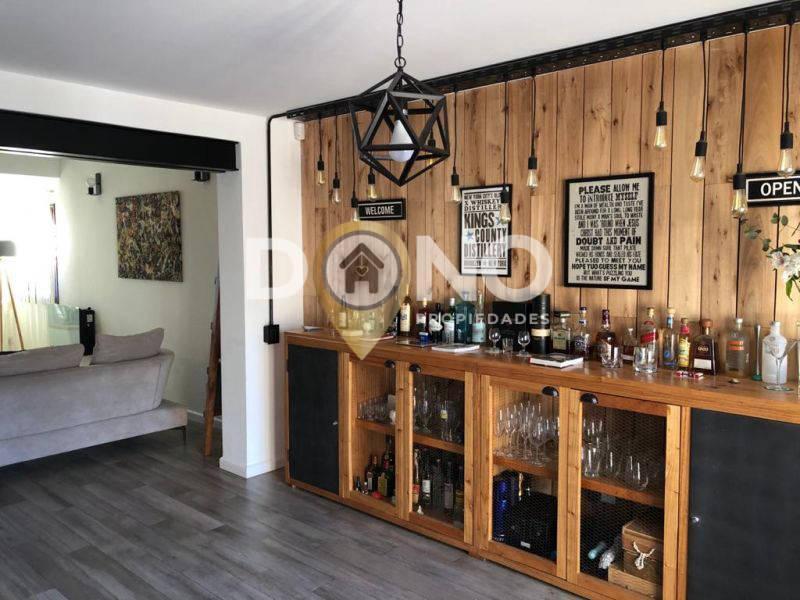 Hermosa Casa Reciclada en Quilmes Oeste 2