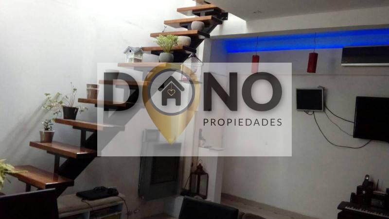 Depto Tipo PH en Venta en Wilde! 4 Ambientes Impecable! 4