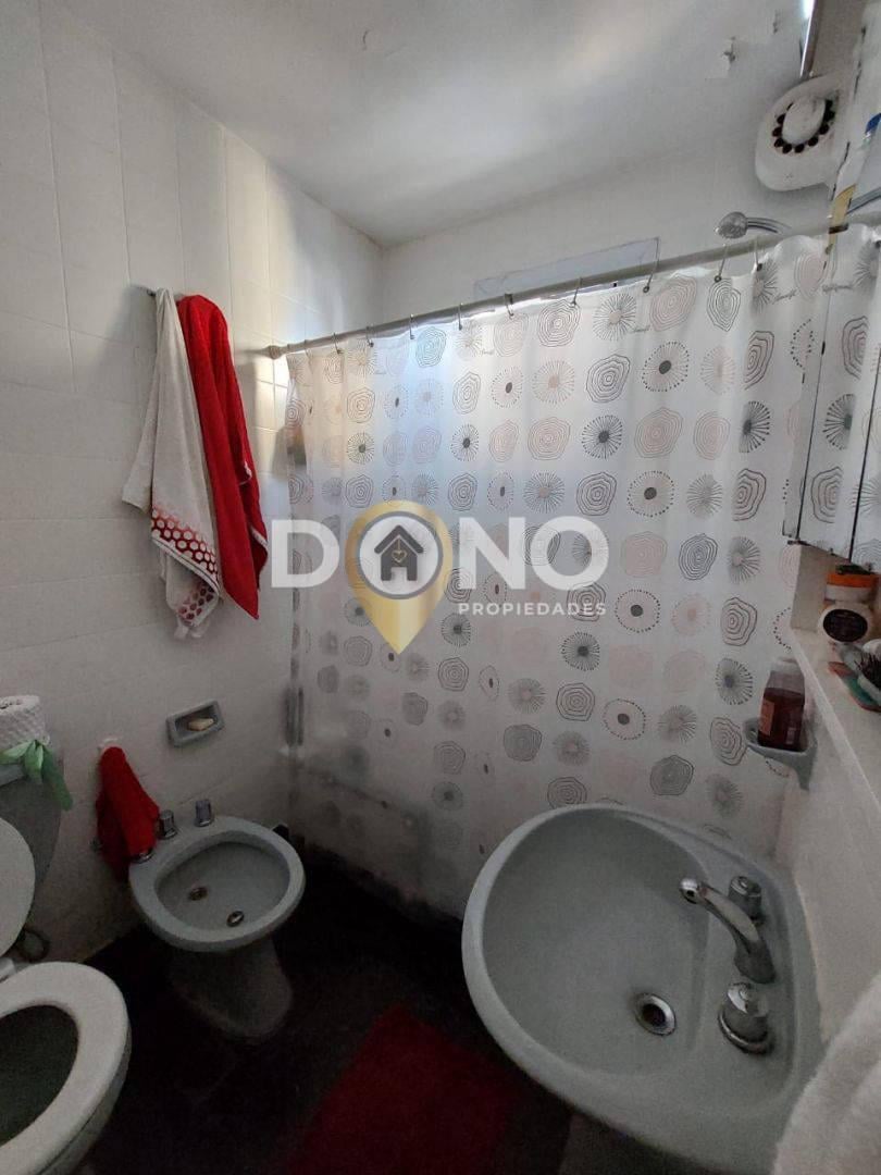 Departamento 2 ambientes. | RIVADAVIA al 100
