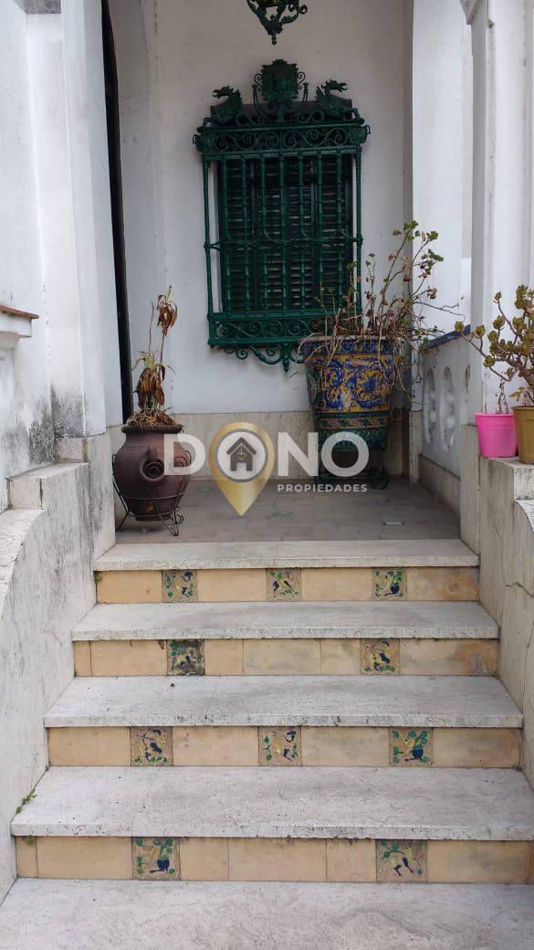 Casa 7 Ambientes o Mas. | Tinogasta Al 2700 1