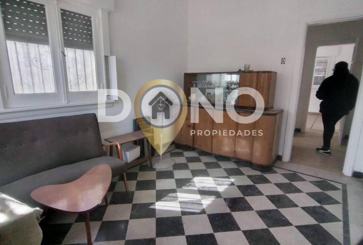 Casa 3 ambientes. | Sarratea al 500