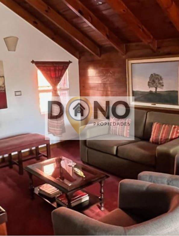 Casa 7 Ambientes o Mas. | Echeverria del Lago 3