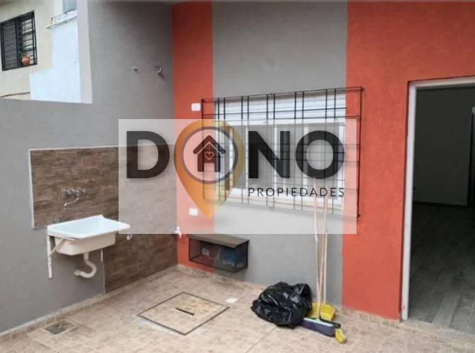 Casa 2 ambientes. | COMODORO RIVADAVIA al 1300