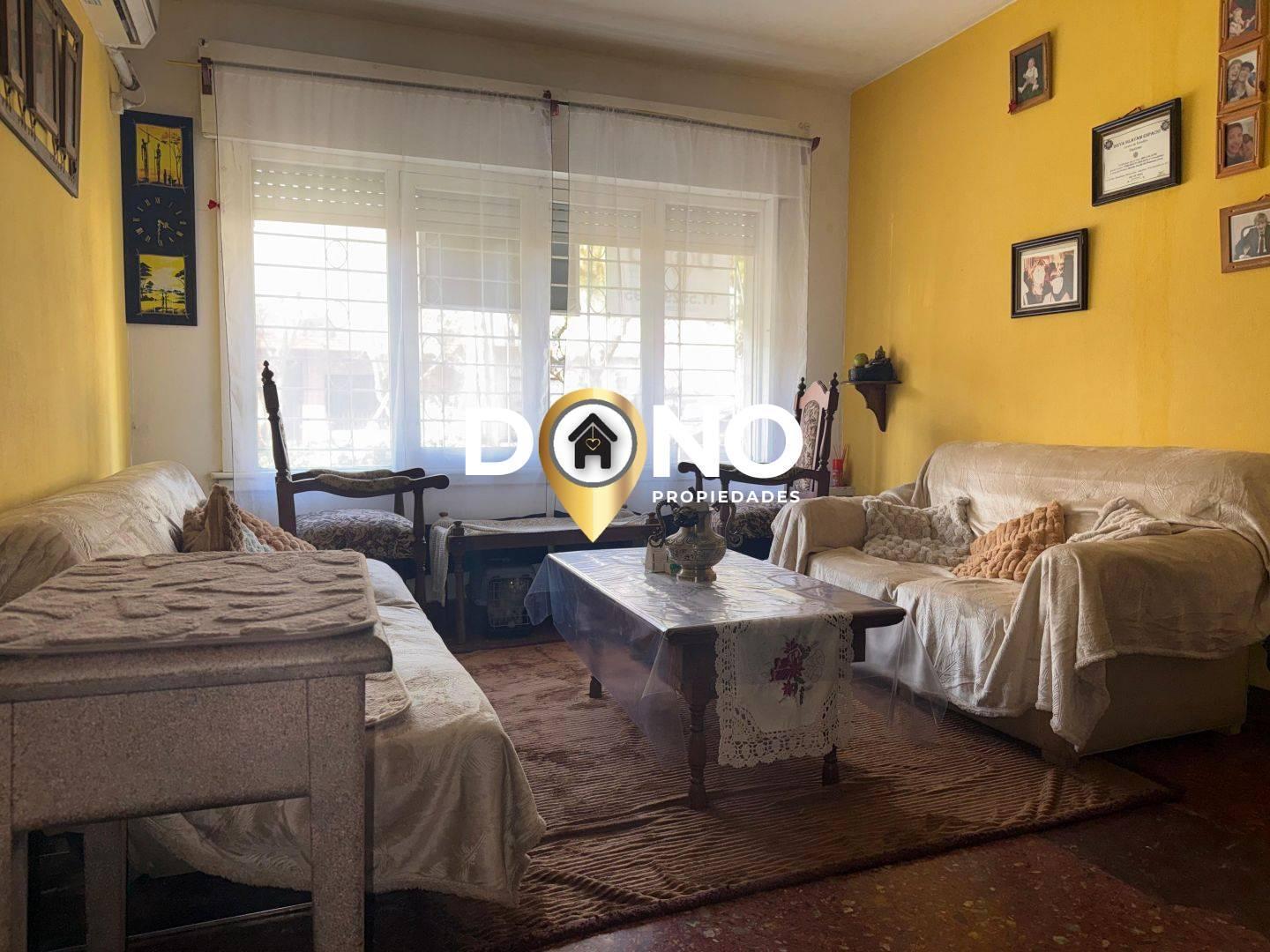 Casa 3 ambientes. | 26 de julio de 1810 al 100