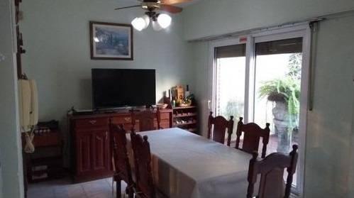 Foto de VENTA DE CHALET DE 5 AMBIENTES EN EL CENTRO DE RAMOS MEJIA, imagen 3