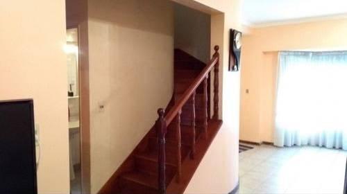 VENTA DE CHALET DE 5 AMBIENTES EN EL CENTRO DE RAMOS MEJIA