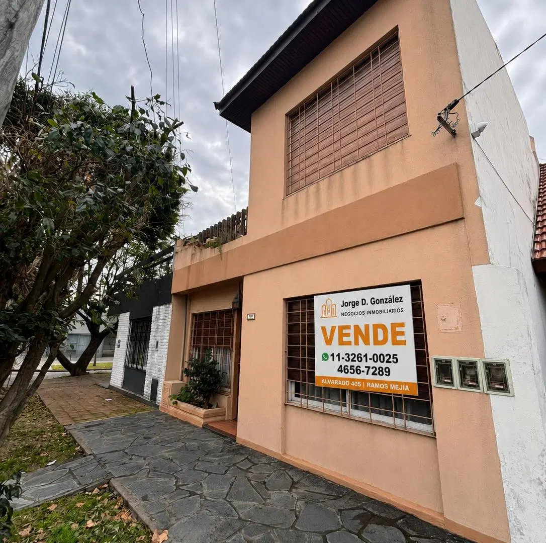 PH de 3 ambientes en venta en Barrio Don Bosco 3