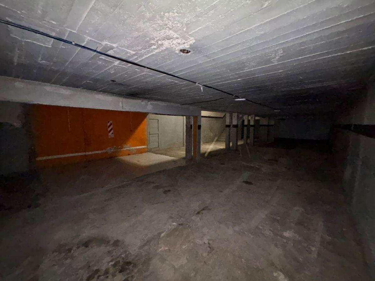 Foto de Galpon de 350 m² en alquiler en Lomas del Mirador, imagen 2