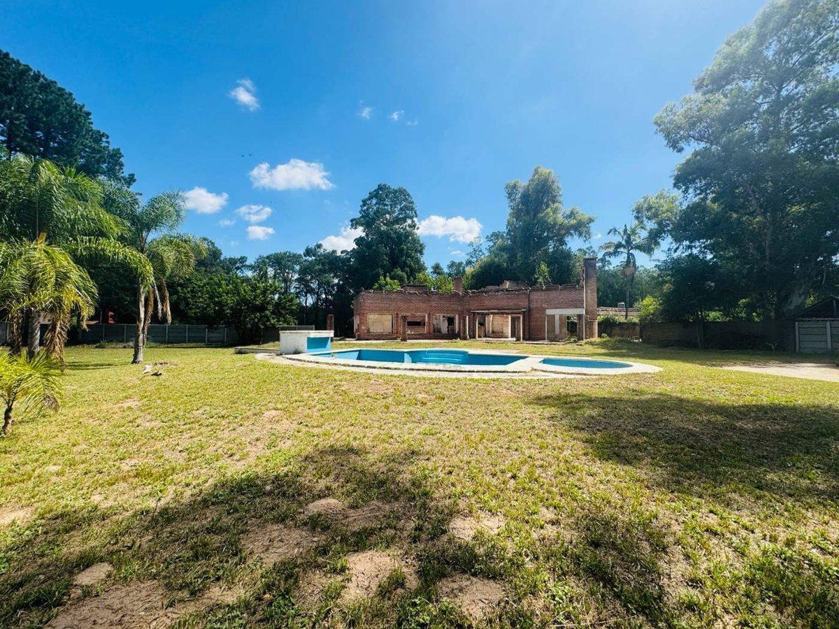 Gran Terreno, Piscina y Casa/quincho a Refaccionar 5