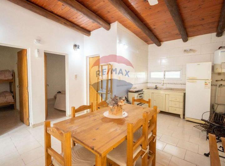 Propiedad con 2 casas y pileta en venta SauceViejo 5